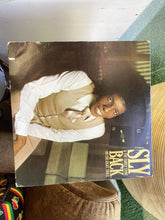 Load image into Gallery viewer, SLY &amp; THE FAMILY STONE BACK ON THE RIGHT TRACK
