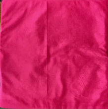 Load image into Gallery viewer, Zansette Magenta Pillow Case
