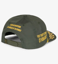 Load image into Gallery viewer, LA RAW LOGO TRUCKER HAT(GREEN)
